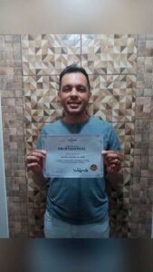 Quando o conhecimento é simples e direto, a confiança aparece rápido.